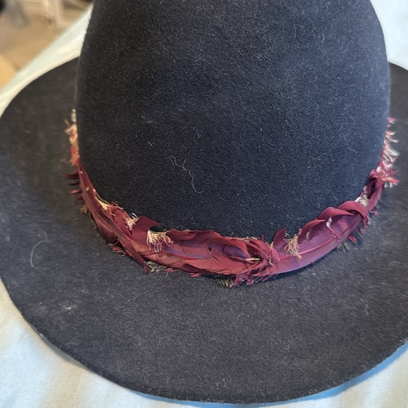 Cashmere black hat - Picture 2 of 4